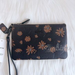 NWT Coach Floral Print Leather Wristlet Clutch